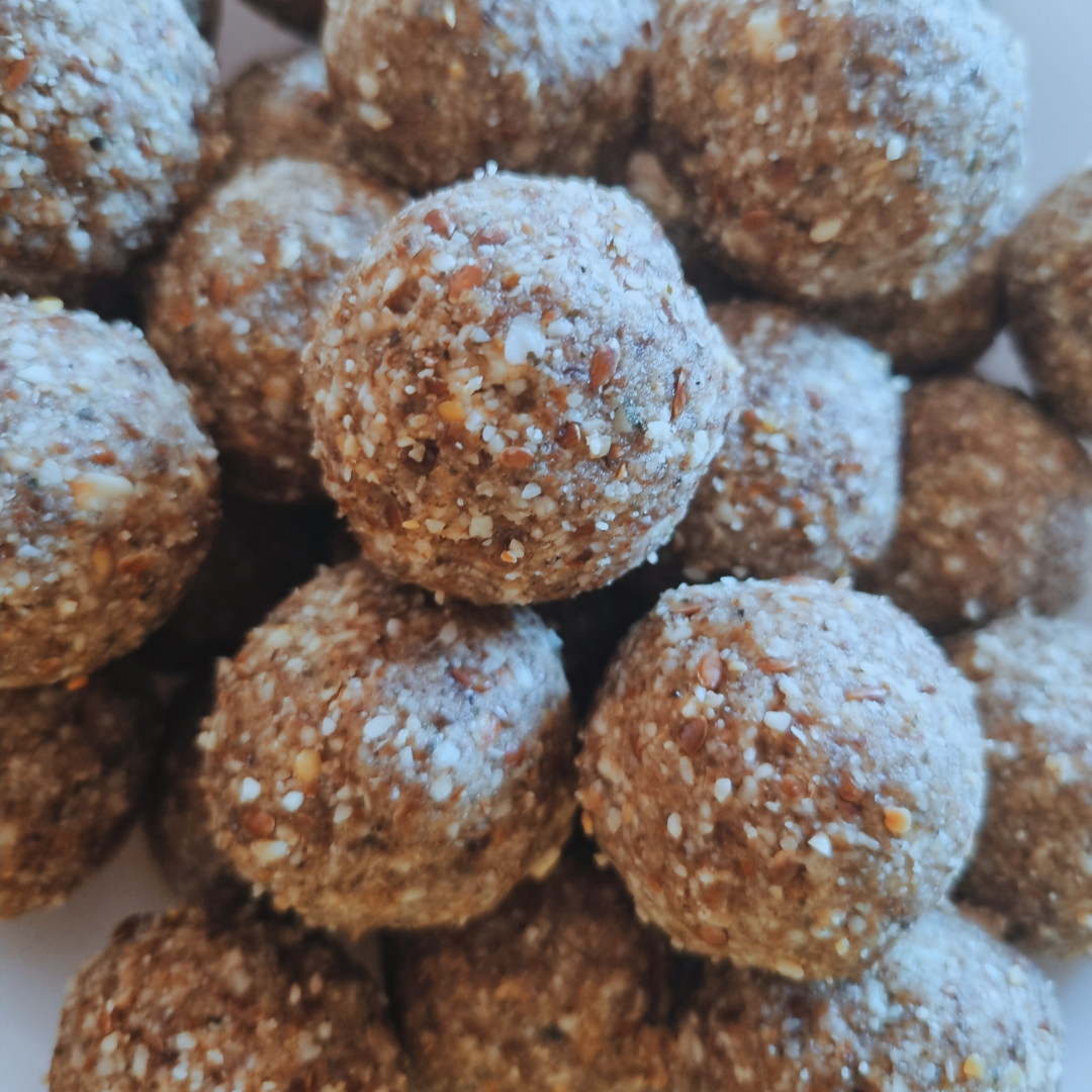 Postnatal Energy Balls with Shatavari & Seeds – Nourishment for New Mums